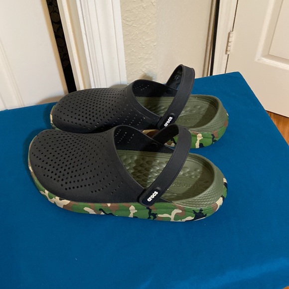 Crocs - Picture 6 of 14